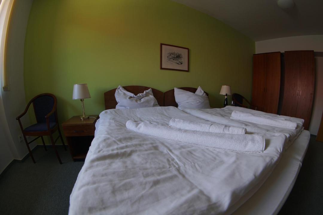 Hotel U Andela Michaela Javorná Exterior photo